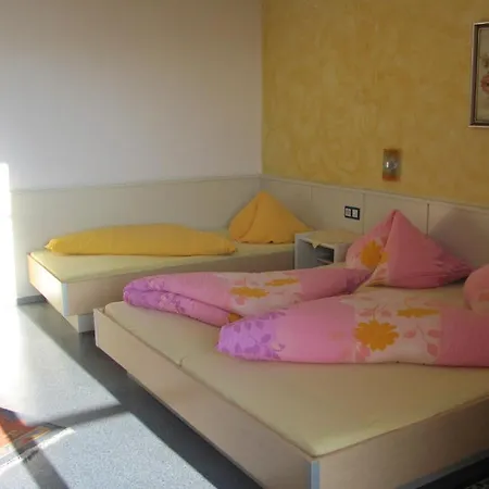 Pension Lärchenhof Döbriach Zimmer foto